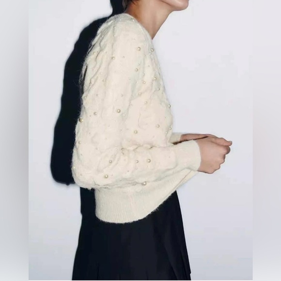 ZARA BLOGGERS’ FAVORITE PEARL TEXTURED KNIT CARDIGAN - Picture 6 of 12